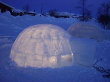 Kaip pasistatyti patiems Eskimų ledo namelį - Igloo 