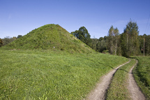 The Mound of Paverkniai