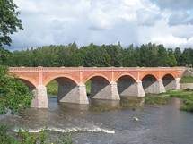 Senas plytų tiltas per Ventą