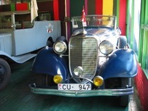 Senovinių automobilių paroda