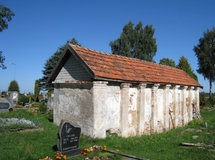 Paparčių kaimo kapinių kolumbariumas