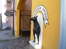 Šuns skulptūra „Senamiesčio sargas"